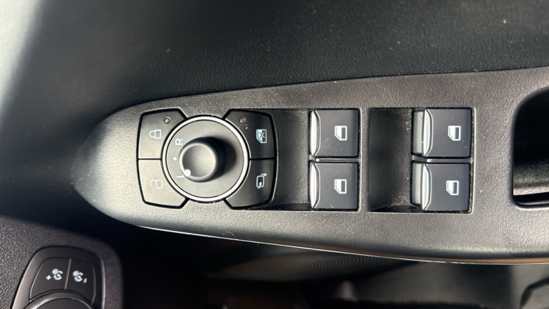 Ford Puma 1.0 EcoBoost Hybrid mHEV 155 ST-Line X 5dr Petrol Hatchback